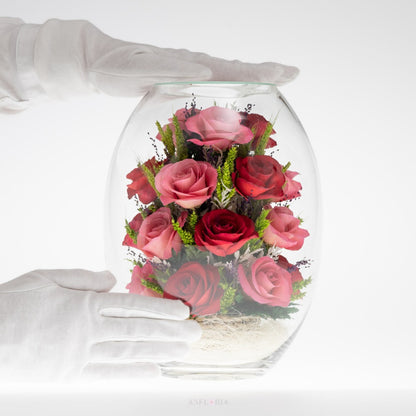 Echte Blumen in Glasvase-BHR5c