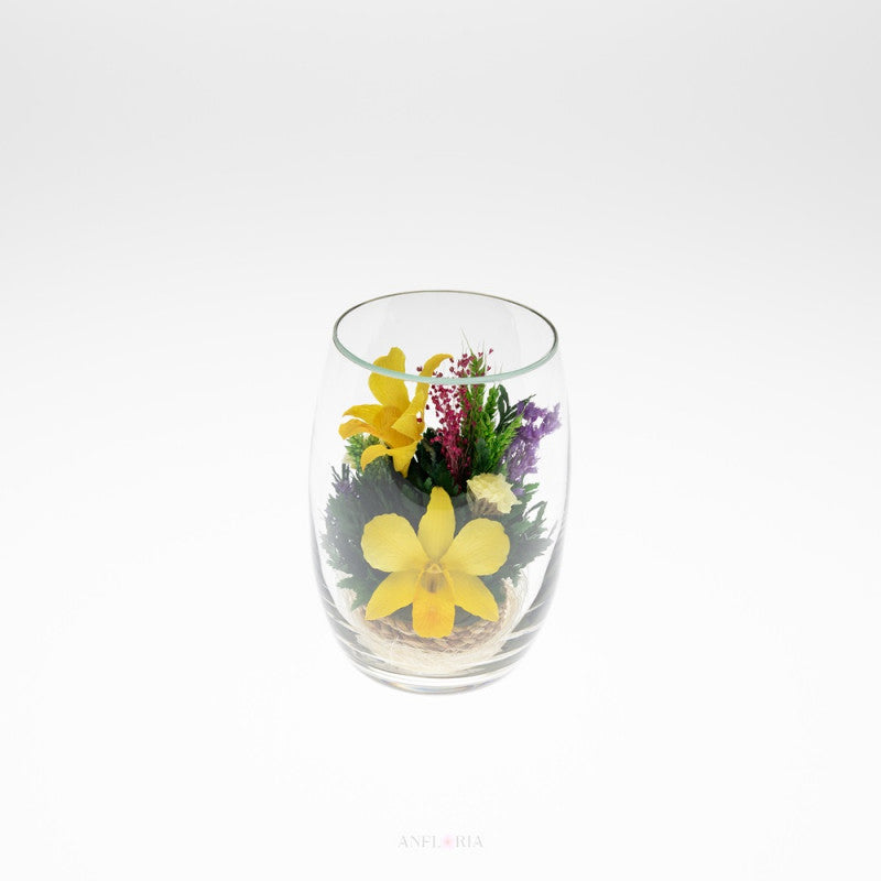 Echte Blumen in Glasvase-RmiO 2